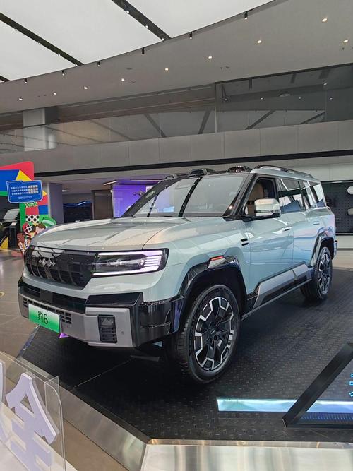 重庆313比亚迪方程豹硬派越野的爆款，英菲尼迪35周年与你共成长